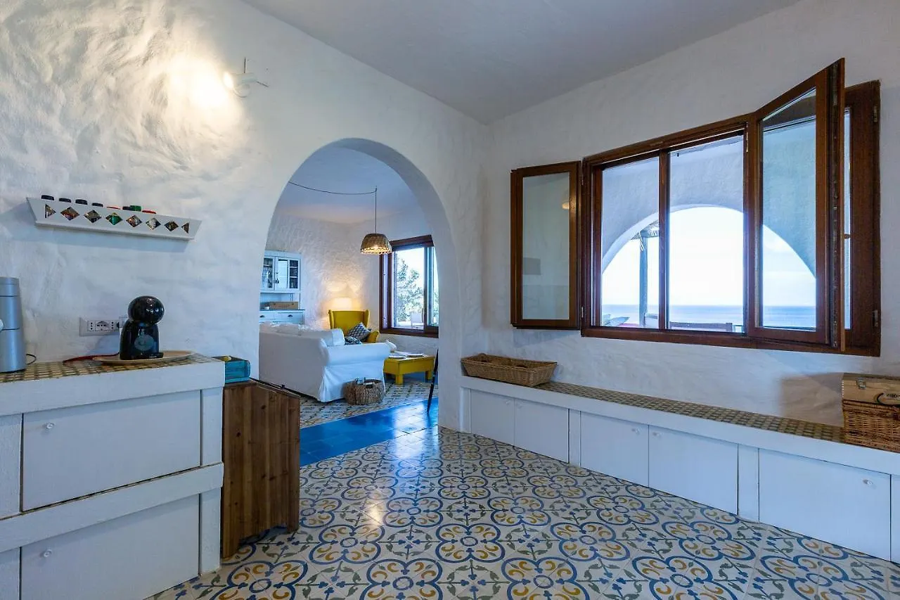Su Mari Su Entu Isola Di Sant'Antioco Villa Con Accesso Diretto Al Mare
