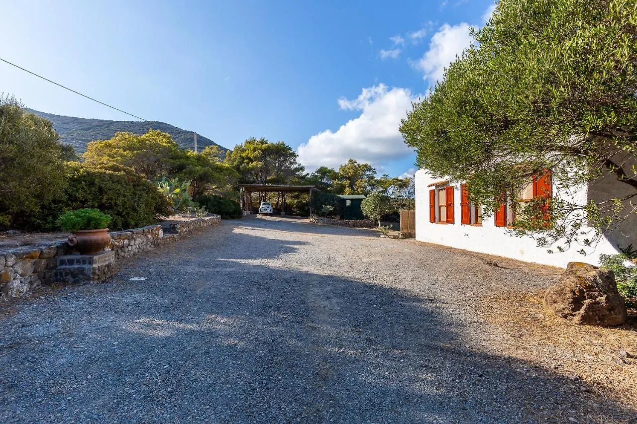 Su Mari Su Entu Isola Di Sant'Antioco Villa Con Accesso Diretto Al Mare 0*,  Italy